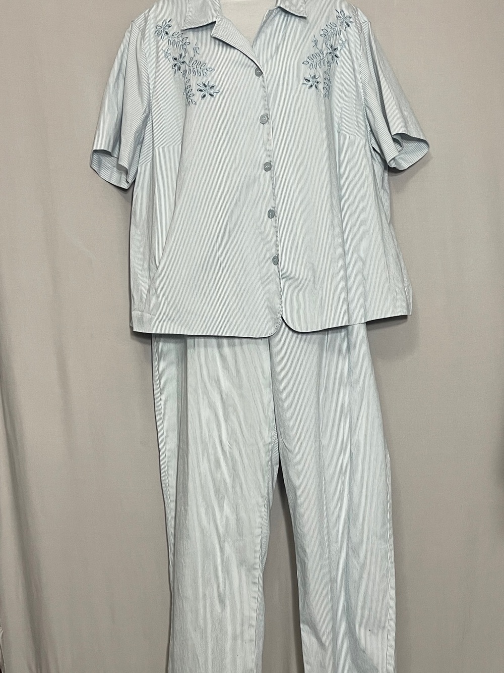 Alfred Dunner Womens Plus 20W Blue/White Striped Embroidered 2pc